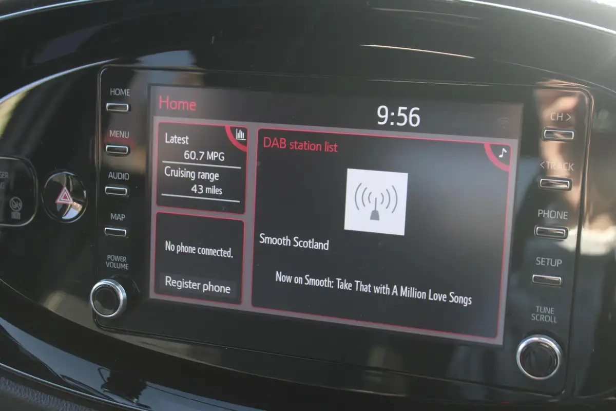 2023-toyota-aygo-x-10-vvt-i-edge-cvt-big-22