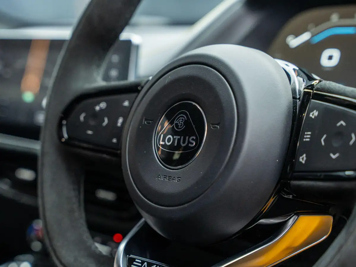 2023-lotus-emira-35-first-edition-v6-big-25