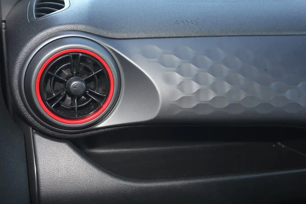 2024-hyundai-i10-10-t-gdi-n-line-90ps-two-tone-roof-big-14