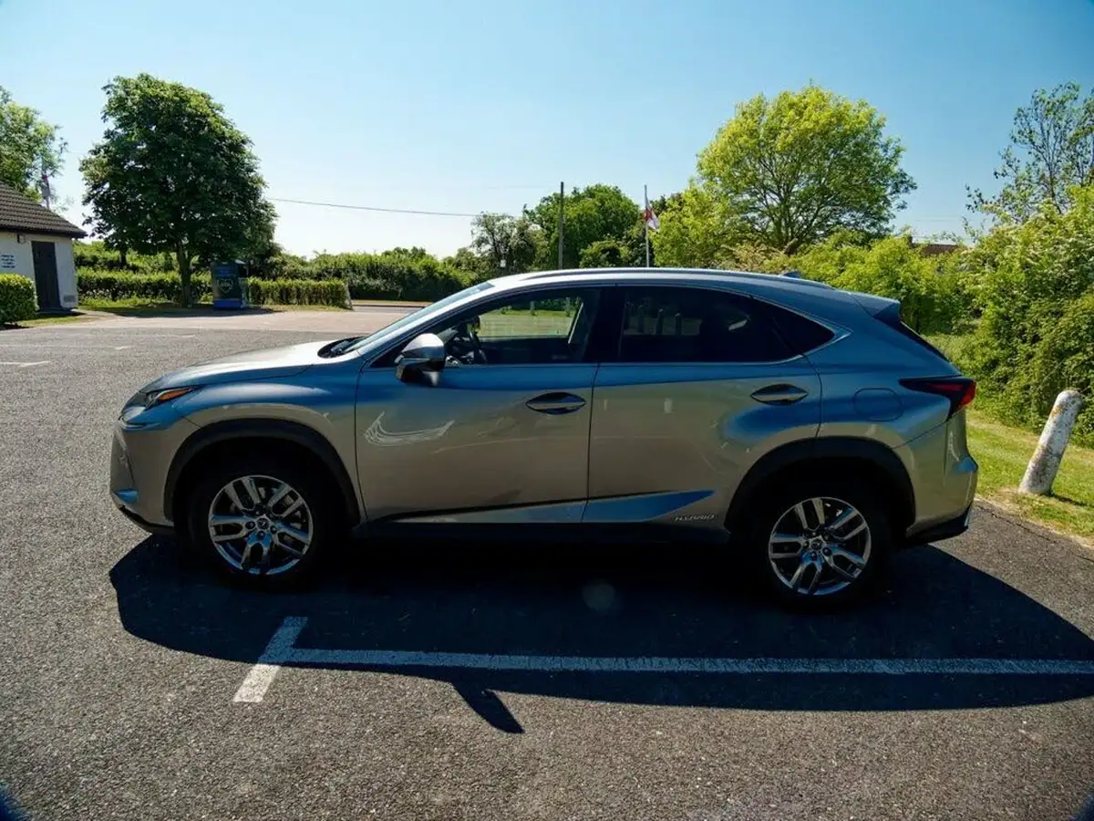 2020-lexus-nx-300h-25-nx-4wd-premium-sport-edition-big-17