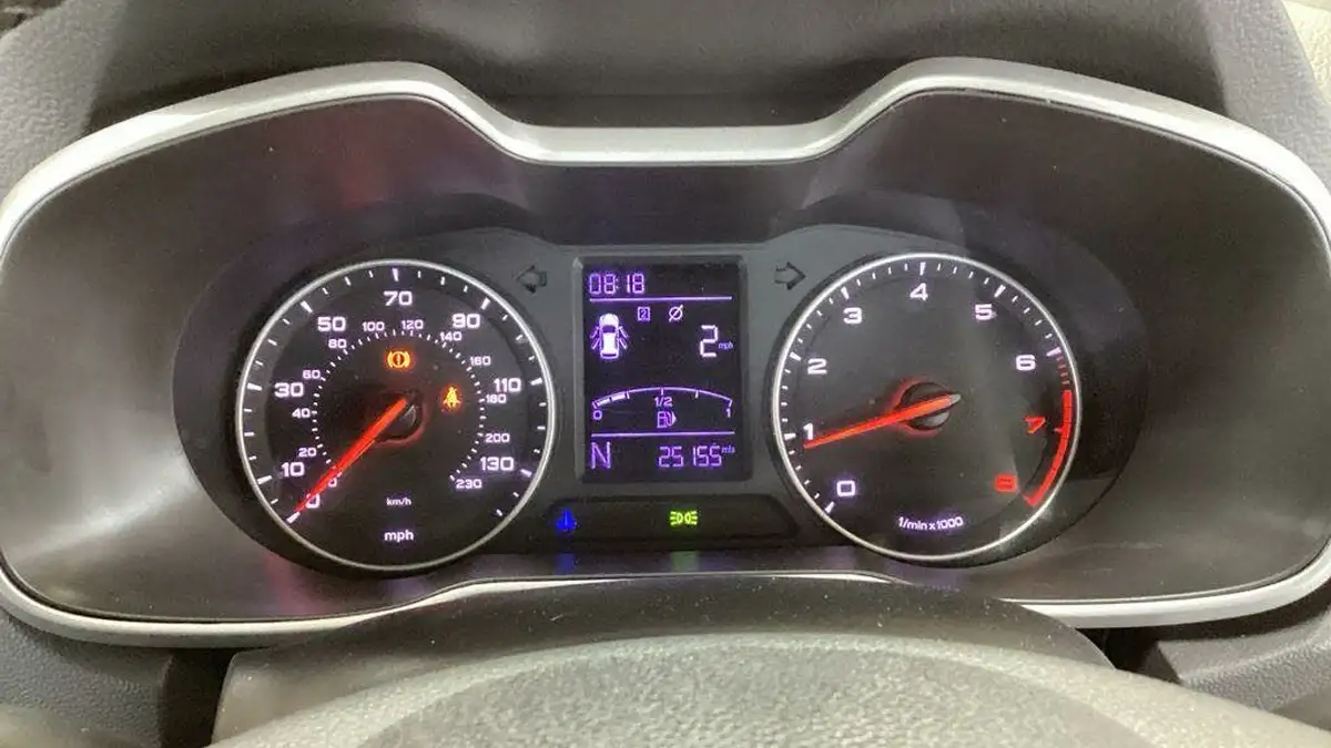 2018-mg-zs-suv-15-vti-tech-exclusive-big-6