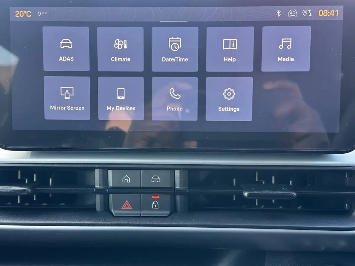 2025-jeep-avenger-12-gse-summit-e-hybrid-48v-auto-big-32
