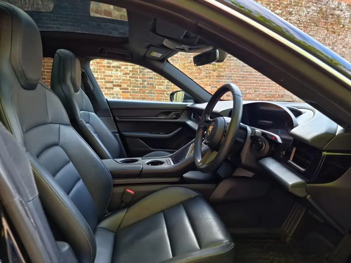 2021-porsche-taycan-e-4s-571ps-performance-battery-plus-big-6