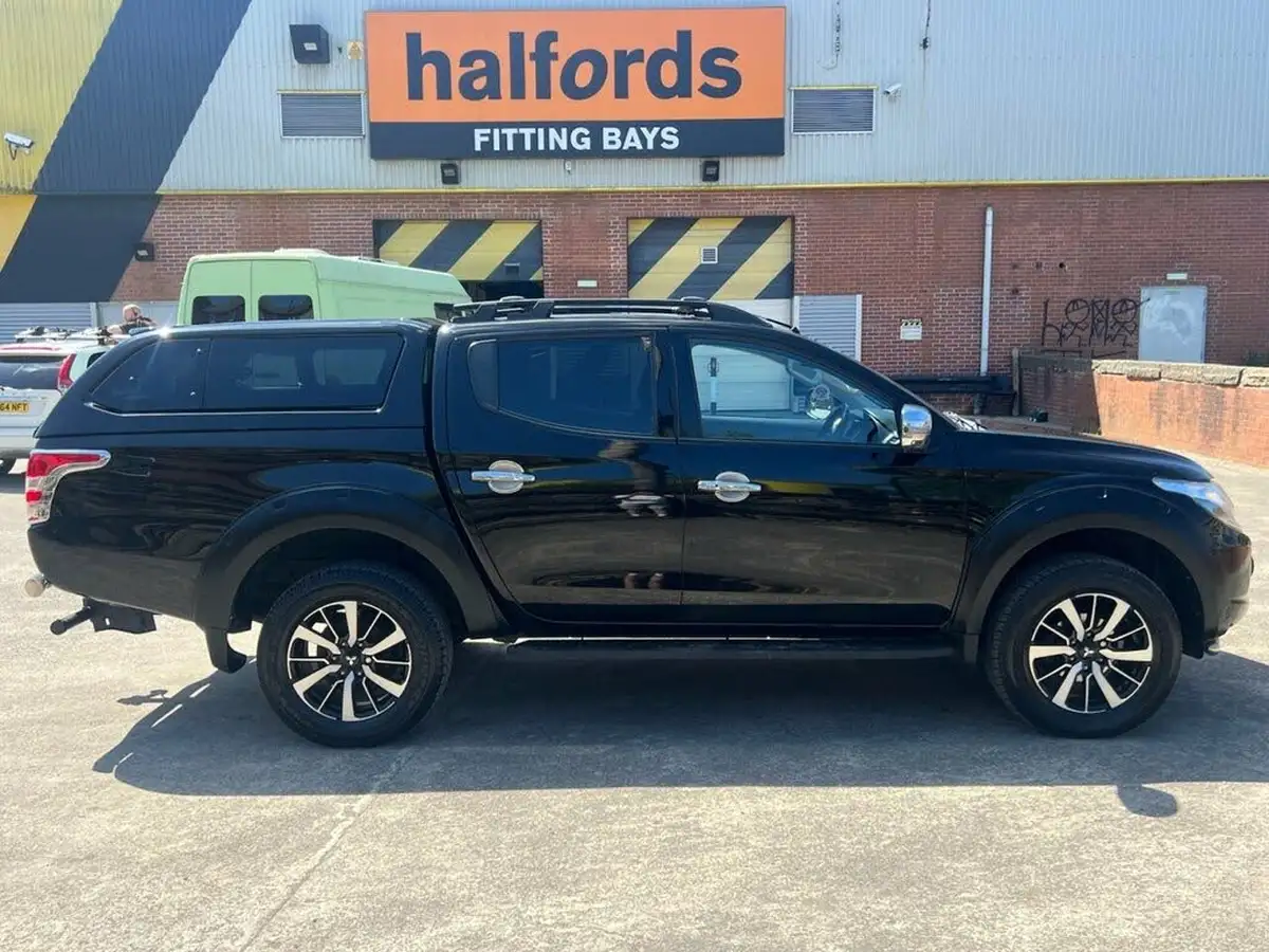 2018-mitsubishi-l200-24di-d-barbarian-eu6-big-4