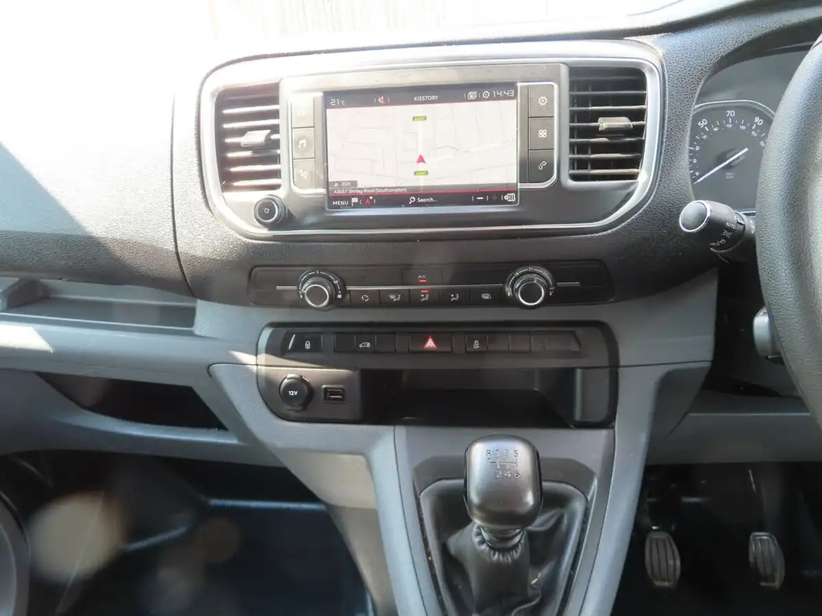 2019-citroen-dispatch-16bluehdi-x-m-1000-115pseu6-ss-big-46