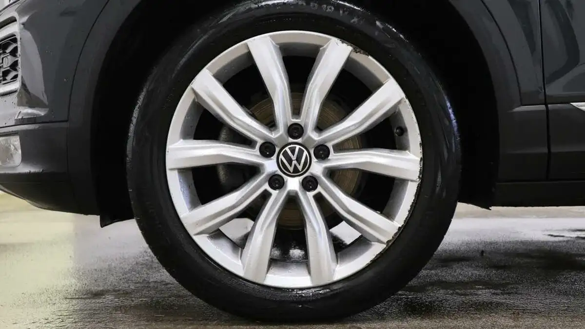 2021-volkswagen-t-roc-15-tsi-sel-big-4