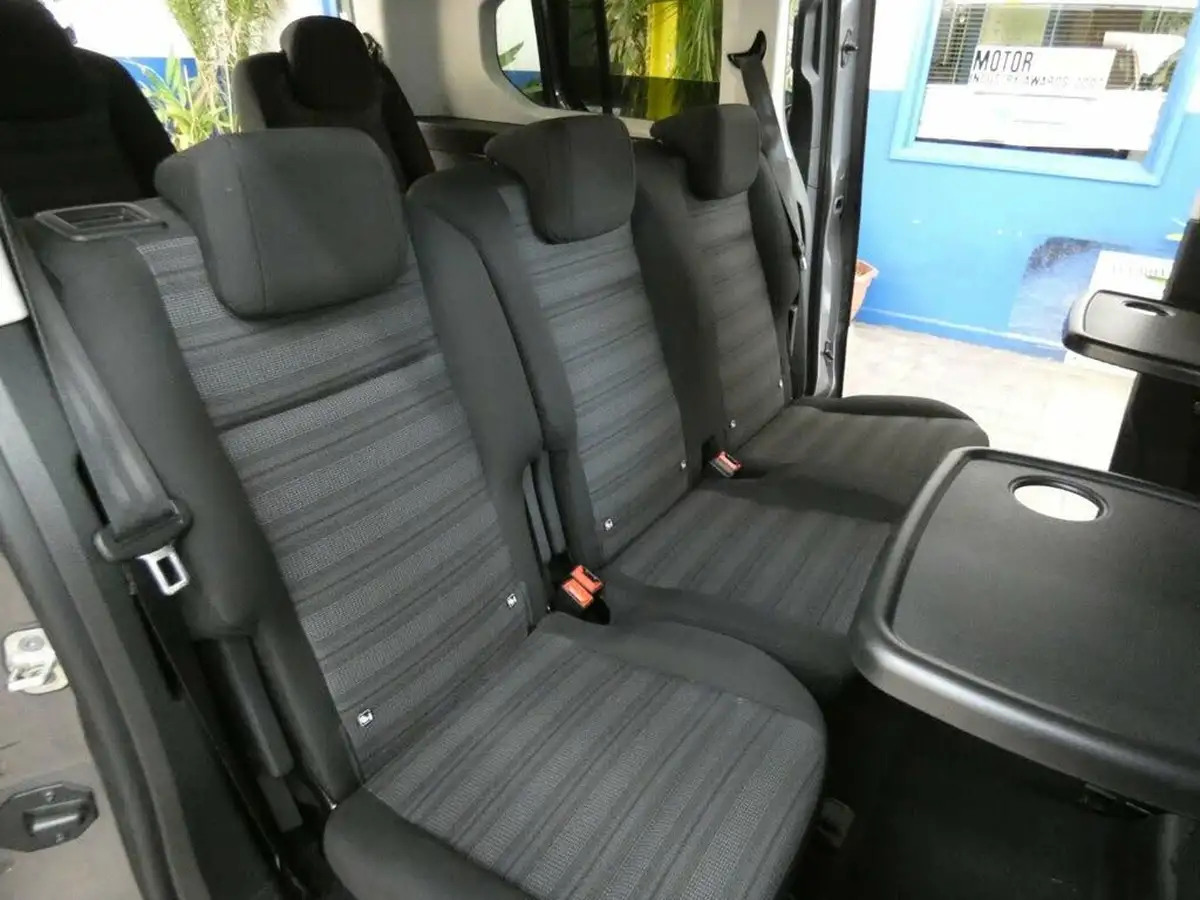 2022-vauxhall-combo-life-15-se-xl-100ps-big-37