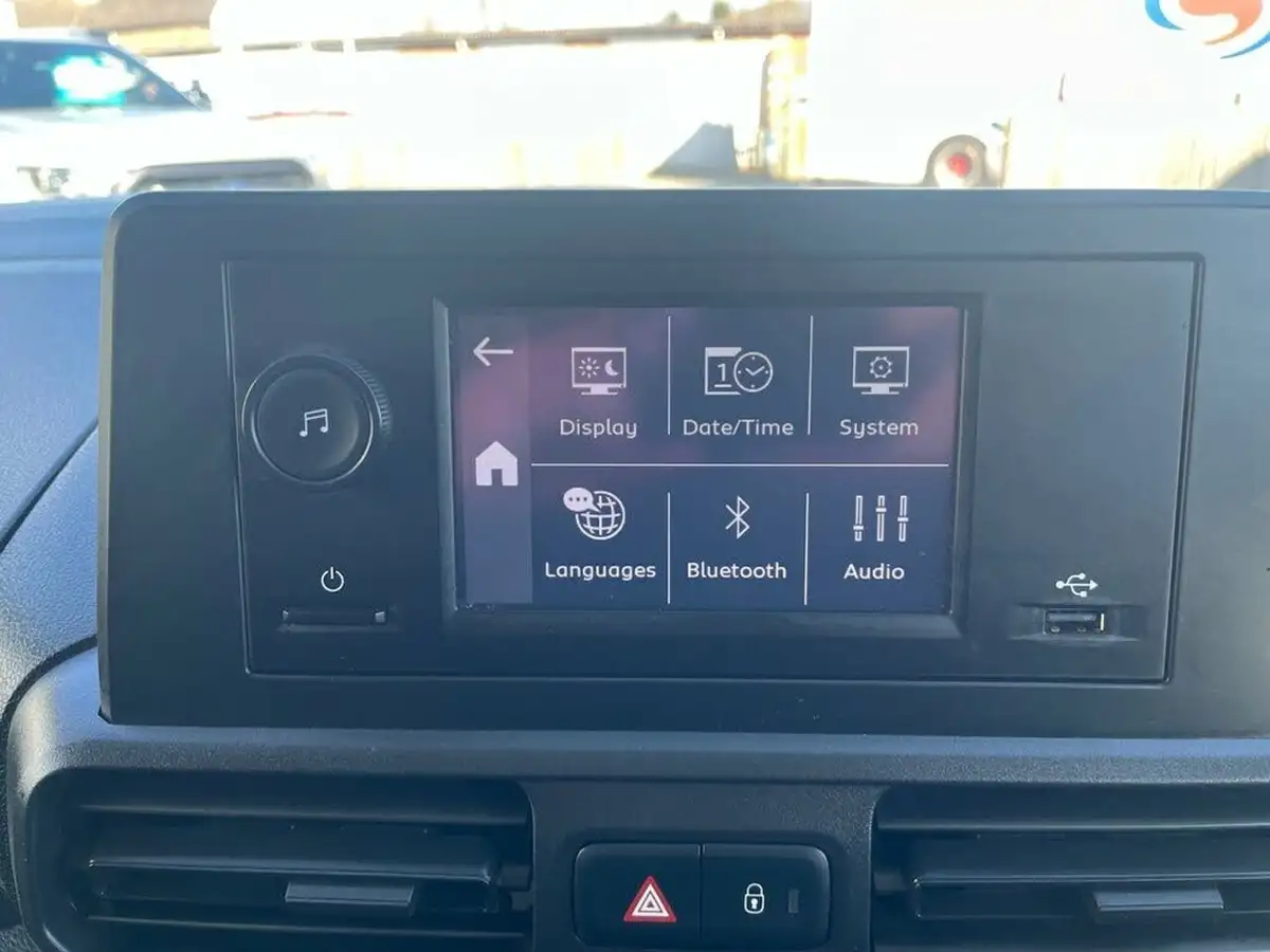 2022-toyota-proace-city-15d-active-big-26