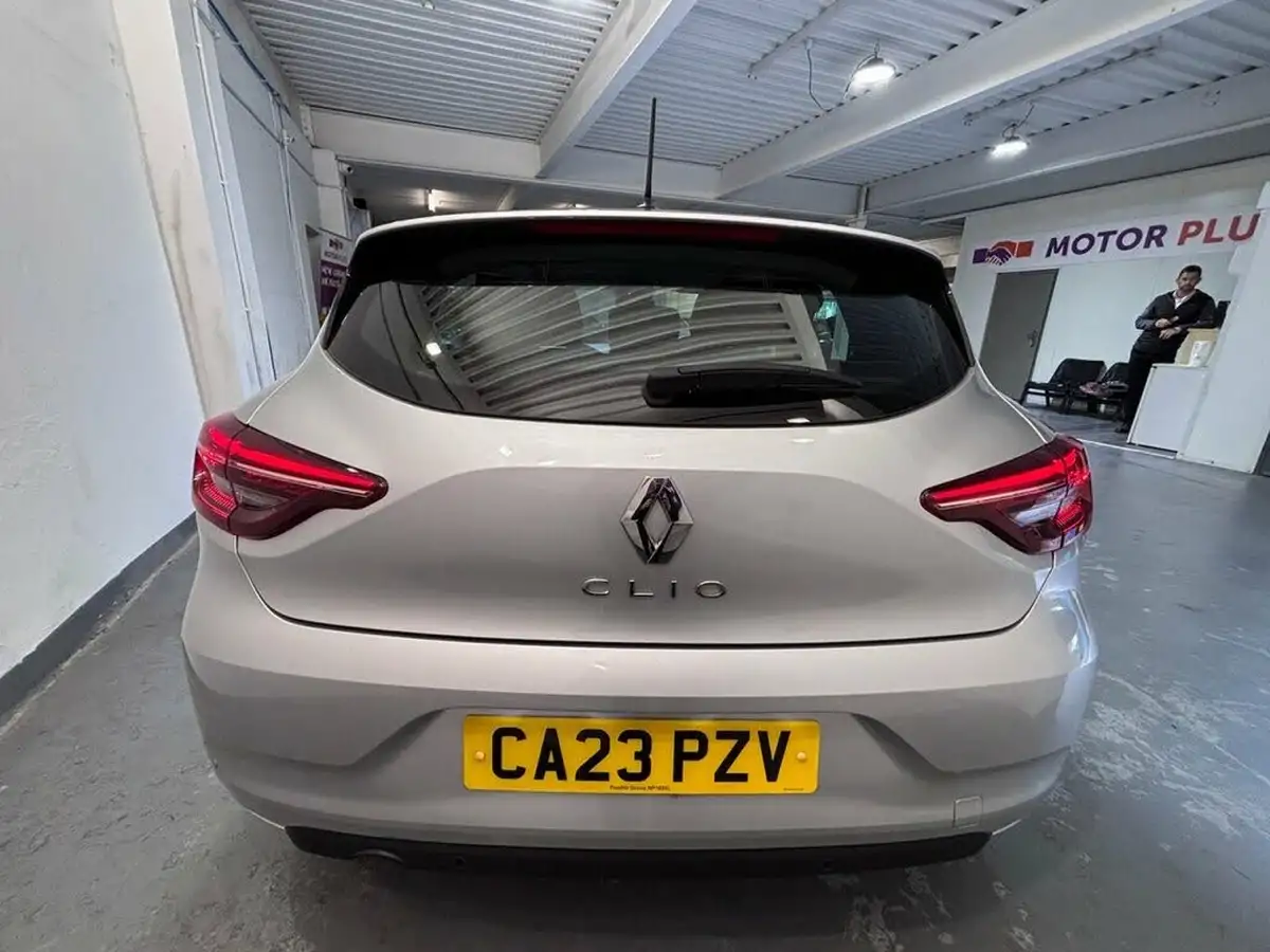 2023-renault-clio-10-tce-evolution-big-10