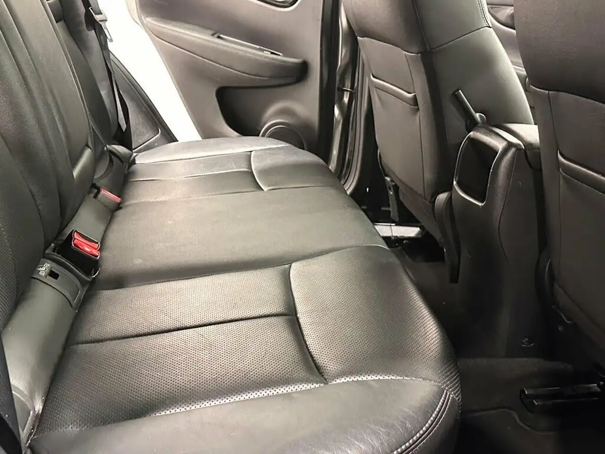 2015-nissan-qashqai-16dci-tekna-big-16