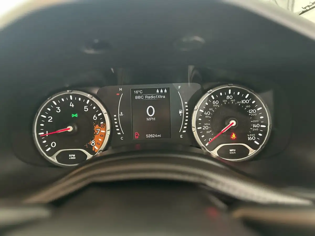 2015-jeep-renegade-16-e-torq-sport-big-28