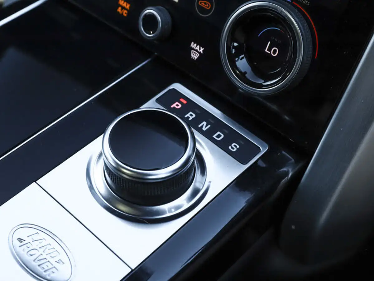 2021-land-rover-range-rover-20-p400e-westminster-black-big-12