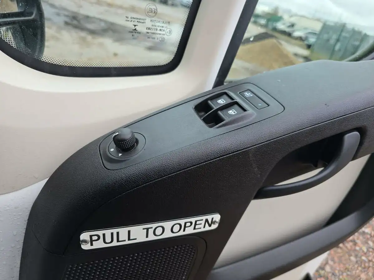 2018-peugeot-boxer-20-bluehdi-440-l4-h2-130-panel-big-56