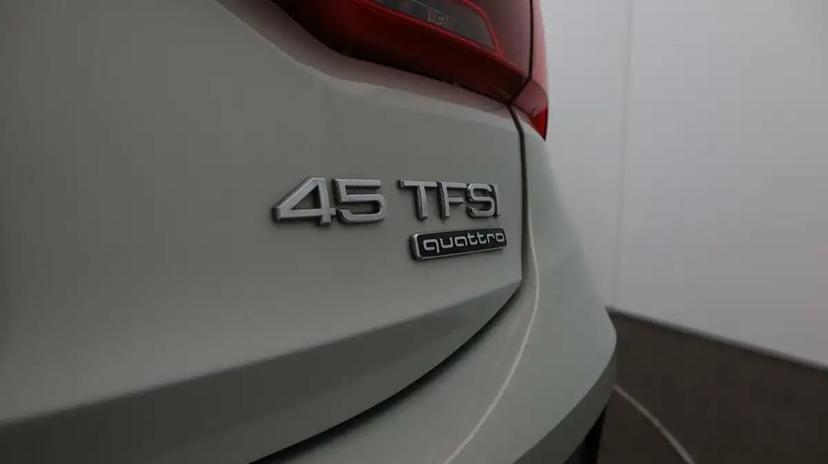 2020-audi-q3-20-45-tfsi-edition-1-sportback-big-24