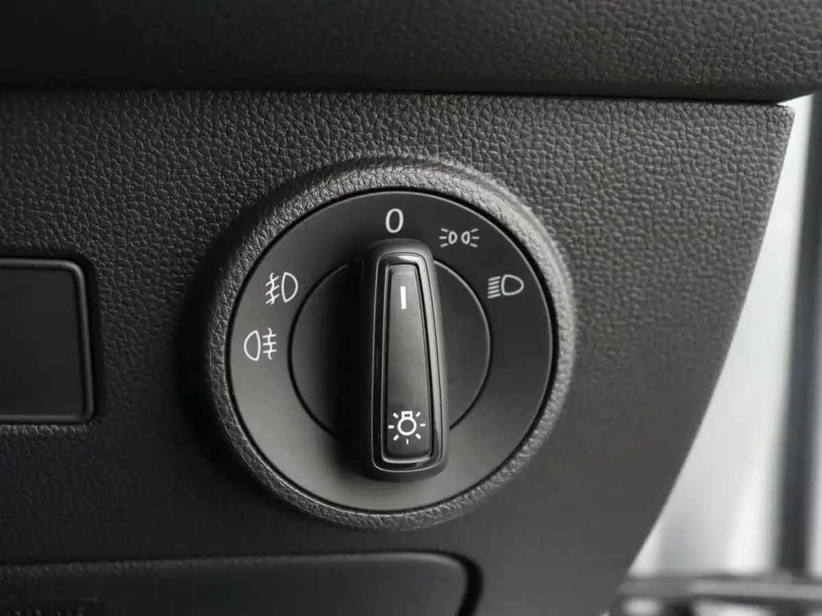 2022-seat-ateca-15-ecotsi-se-technology-dsg-big-43
