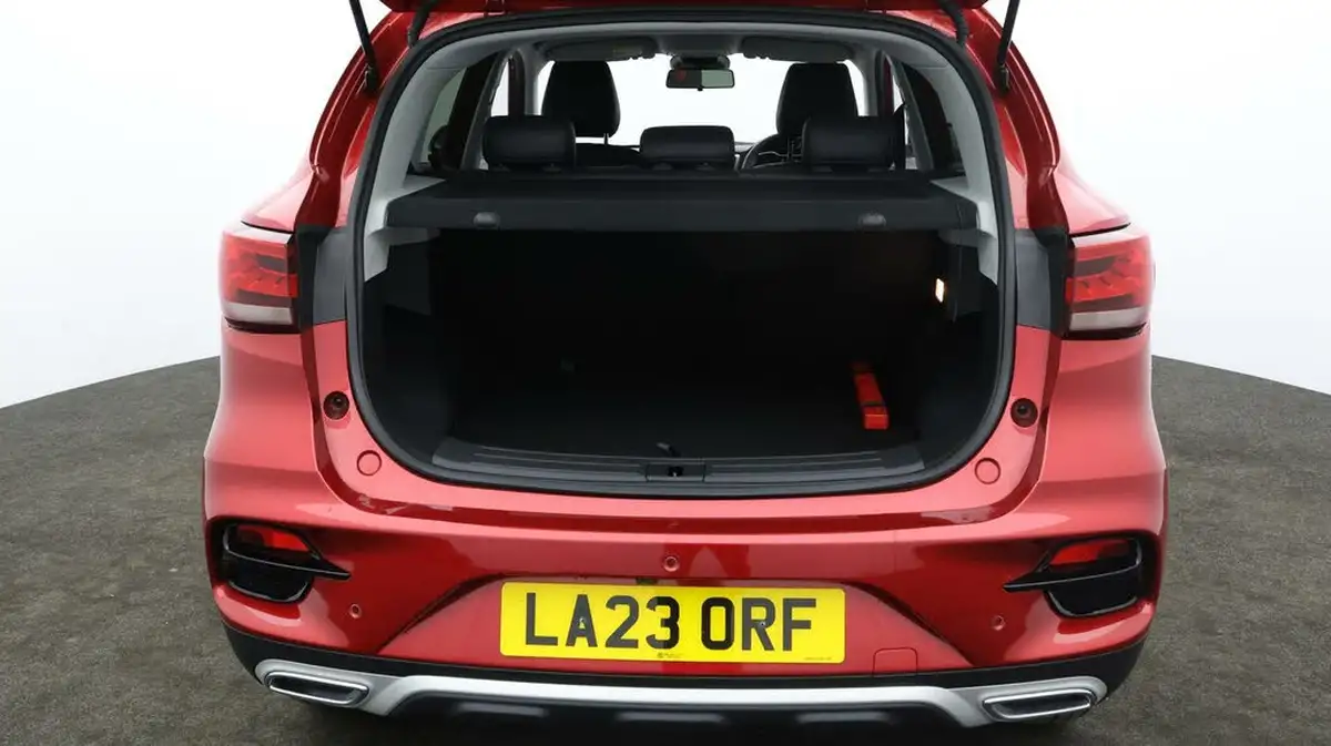 2023-mg-zs-suv-15-vti-tech-exclusive-big-16