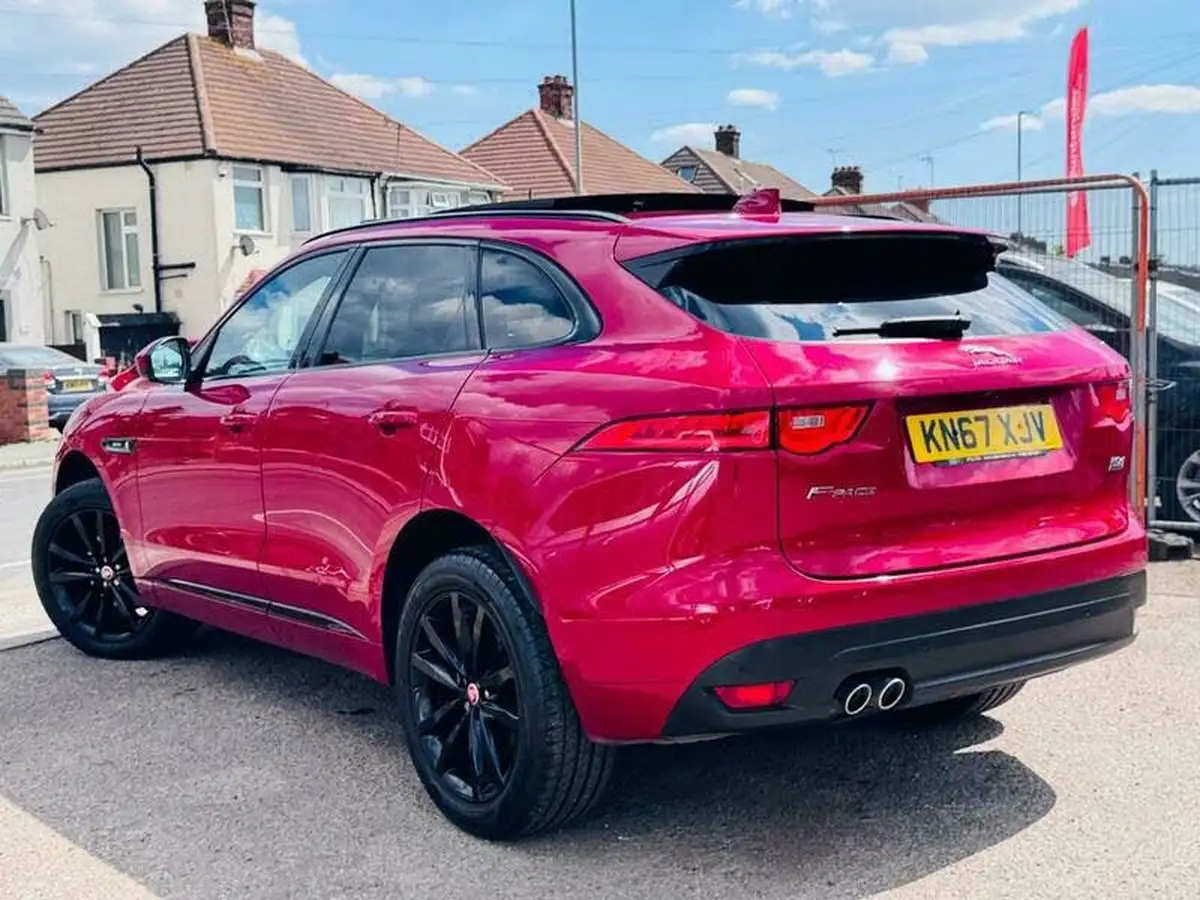 2017-jaguar-f-pace-20-i4d-r-sport-180ps-awd-ss-auto-big-3