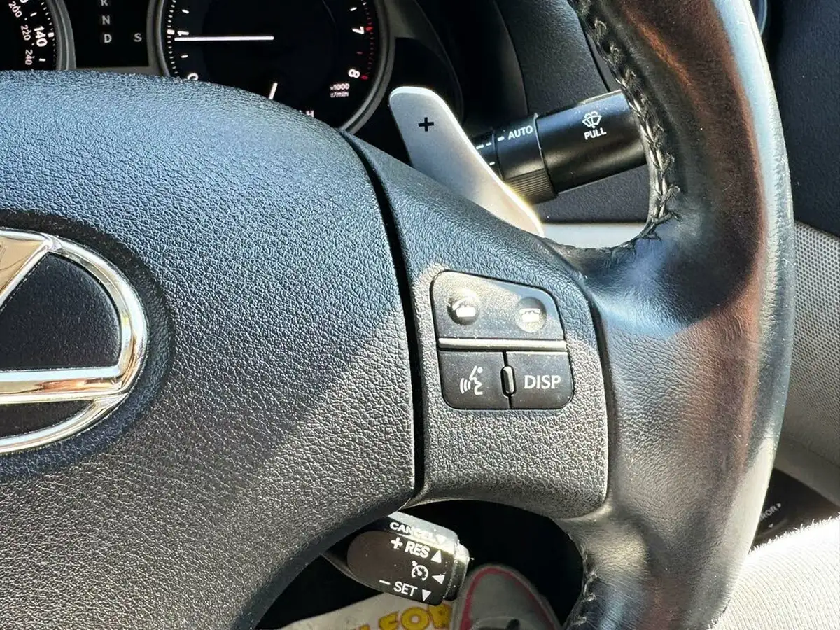 2006-lexus-is-250-25-se-l-auto-big-36