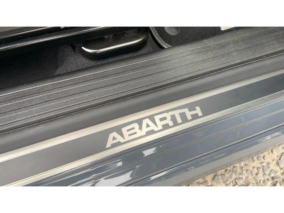 2021-abarth-595-14-tjet-competizione-big-29
