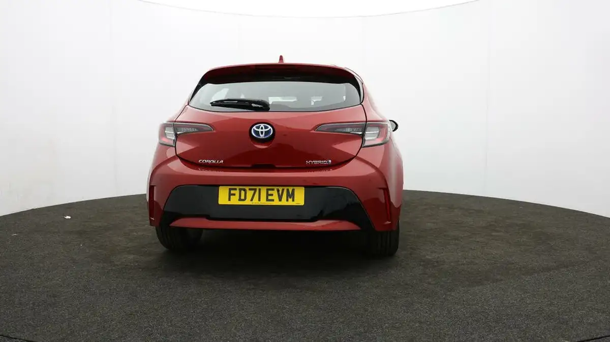 2022-toyota-corolla-18-vvt-i-icon-tech-trk-hatchback-5d-big-64