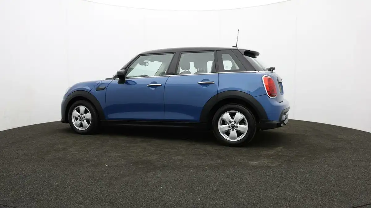 2021-mini-cooper-15-cooper-classic-hatchback-5d-auto-big-69