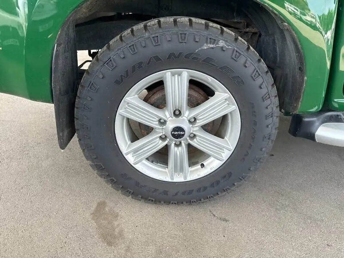 2018-isuzu-d-max-19td-yukon-double-pickup-big-15