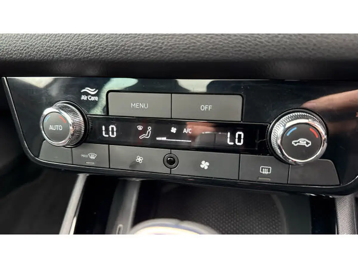 2024-skoda-kamiq-15-tsi-monte-carlo-dsg-big-27