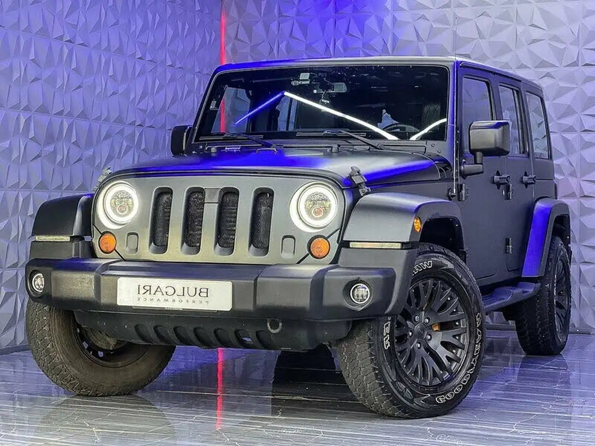 2015-jeep-wrangler-28crd-sahara-5d-big-0