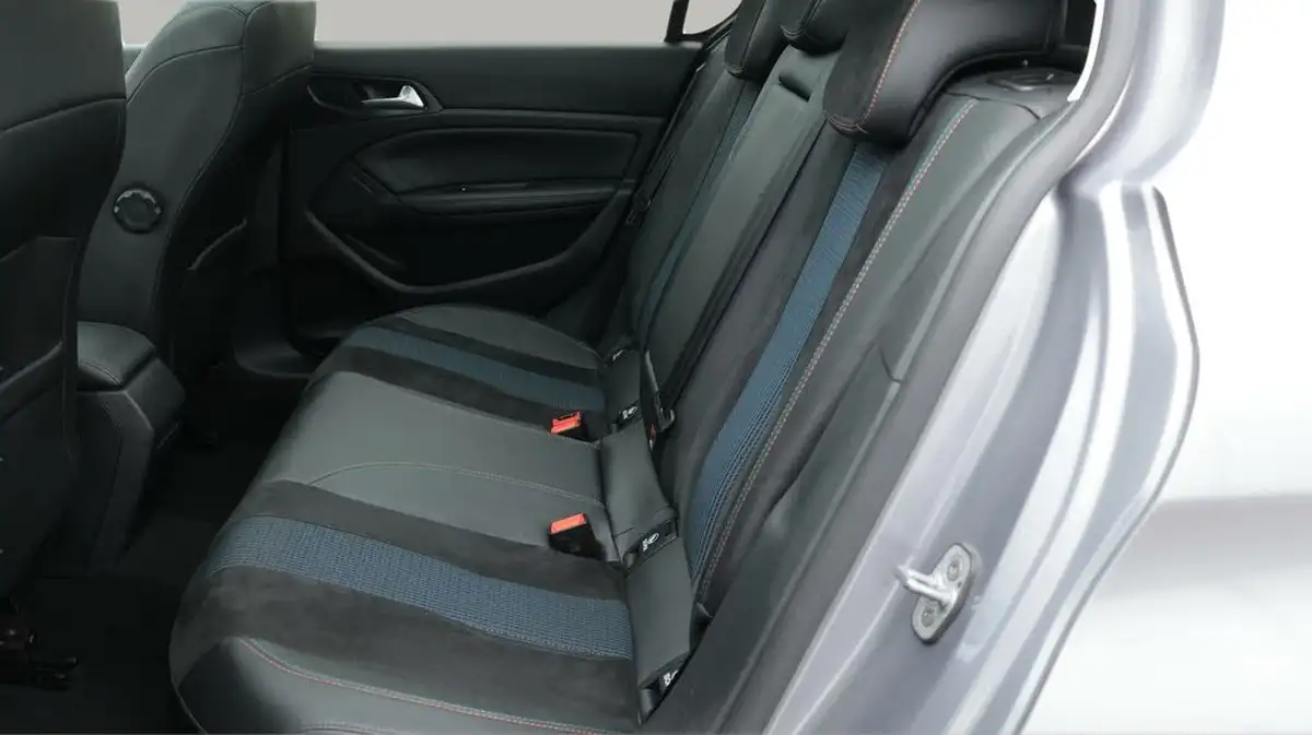 2020-peugeot-308-12-puretech-tech-edition-big-16