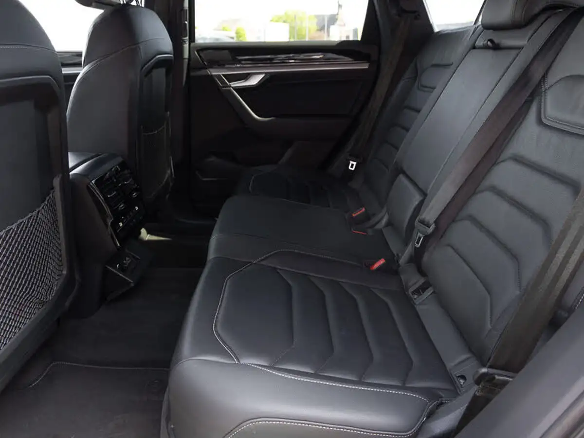 2019-volkswagen-touareg-30tdi-r-line-tech-286ps-big-5