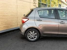 2017-toyota-yaris-15-vvt-i-icon-navi-hybrid-small-6