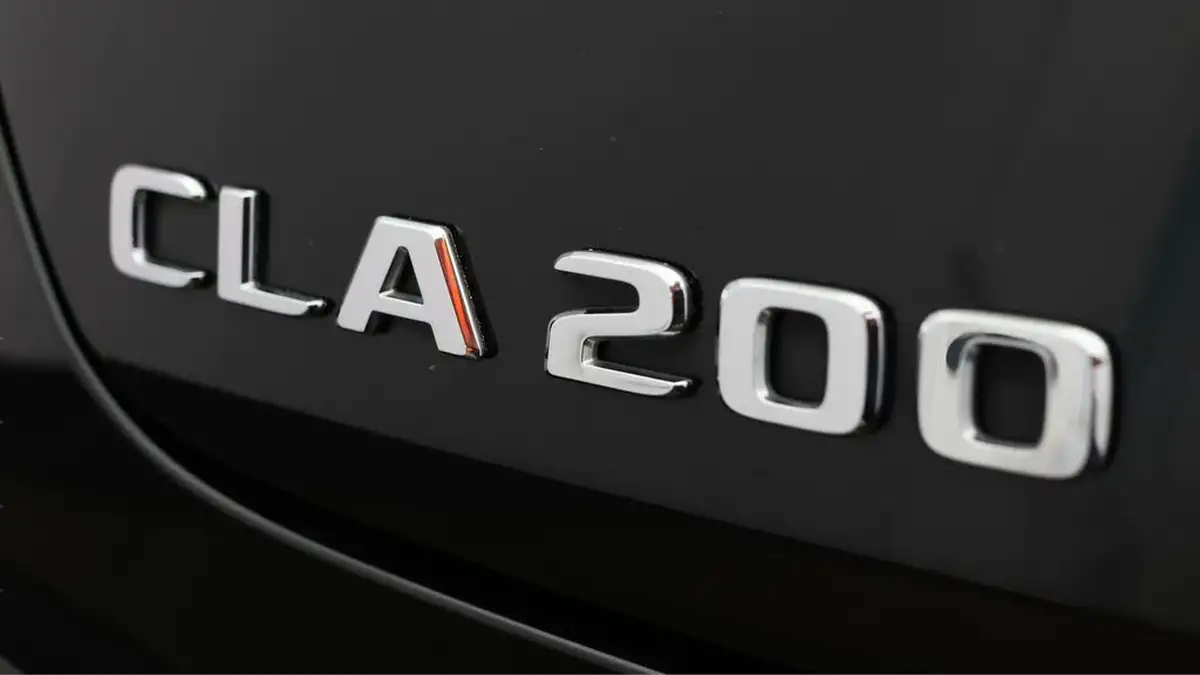 2021-mercedes-benz-cla-13-cla-200-amg-line-coupe-4d-big-20
