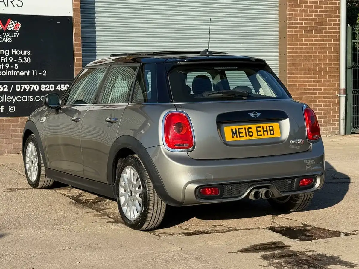 2016-mini-cooper-20-cooper-s-ss-hatchback-5d-big-61