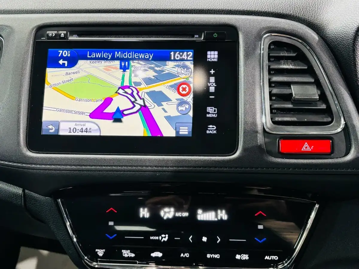 2016-honda-hr-v-16-i-dtec-se-navi-big-17