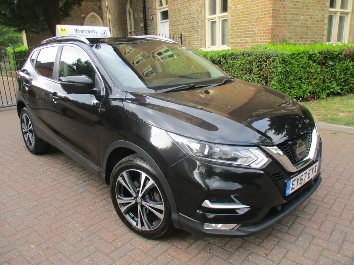 2017-nissan-qashqai-12-dig-t-n-connecta-big-4