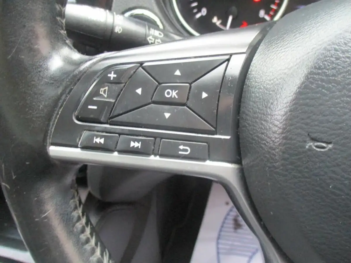 2017-nissan-qashqai-12-dig-t-n-connecta-big-52