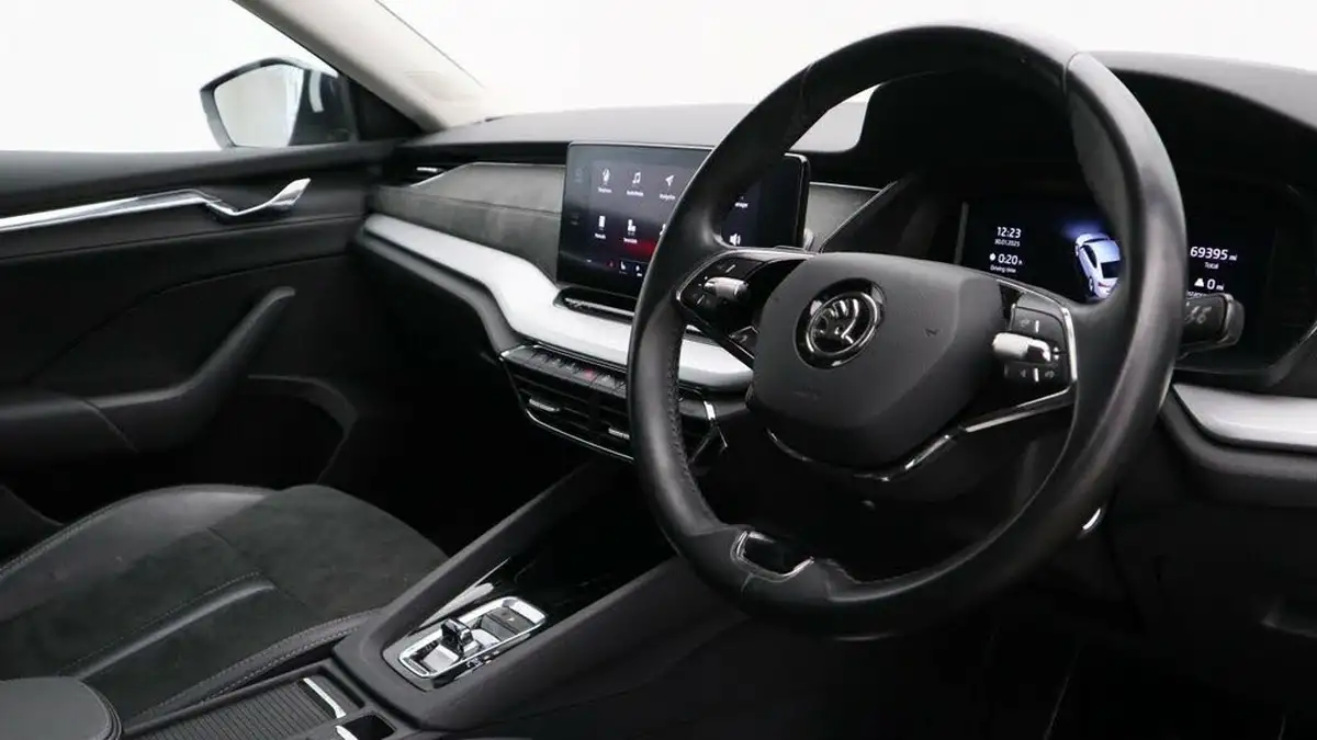 2021-skoda-octavia-big-4