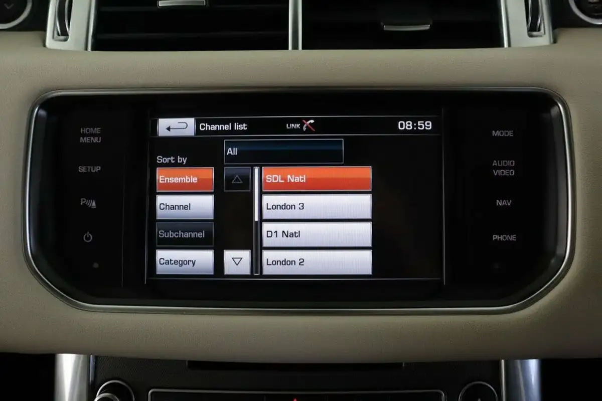 2014-land-rover-range-rover-sport-30-sd-v6-hse-dynamic-big-29