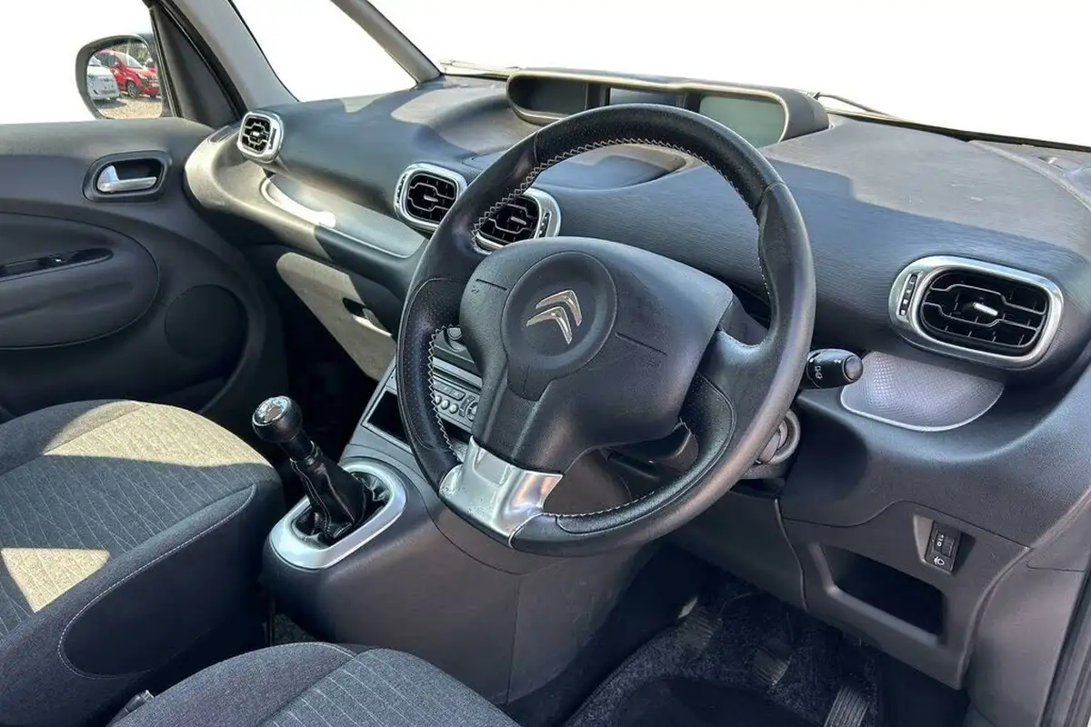 2016-citroen-c3-picasso-16bluehdi-edition-big-7