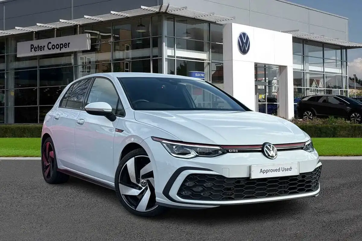 2021-volkswagen-golf-20-tsi-gti-big-34