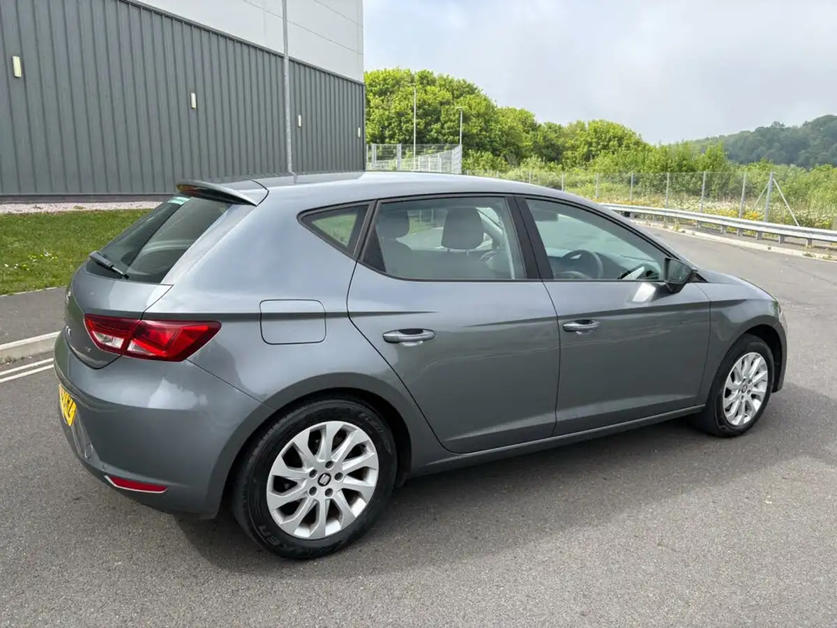 2013-seat-leon-16tdi-se-tech-pack-cr-105ps-hatchback-5d-big-35