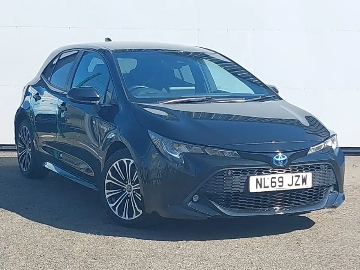 2019-toyota-corolla-20-vvt-i-design-trk-hatchback-big-0