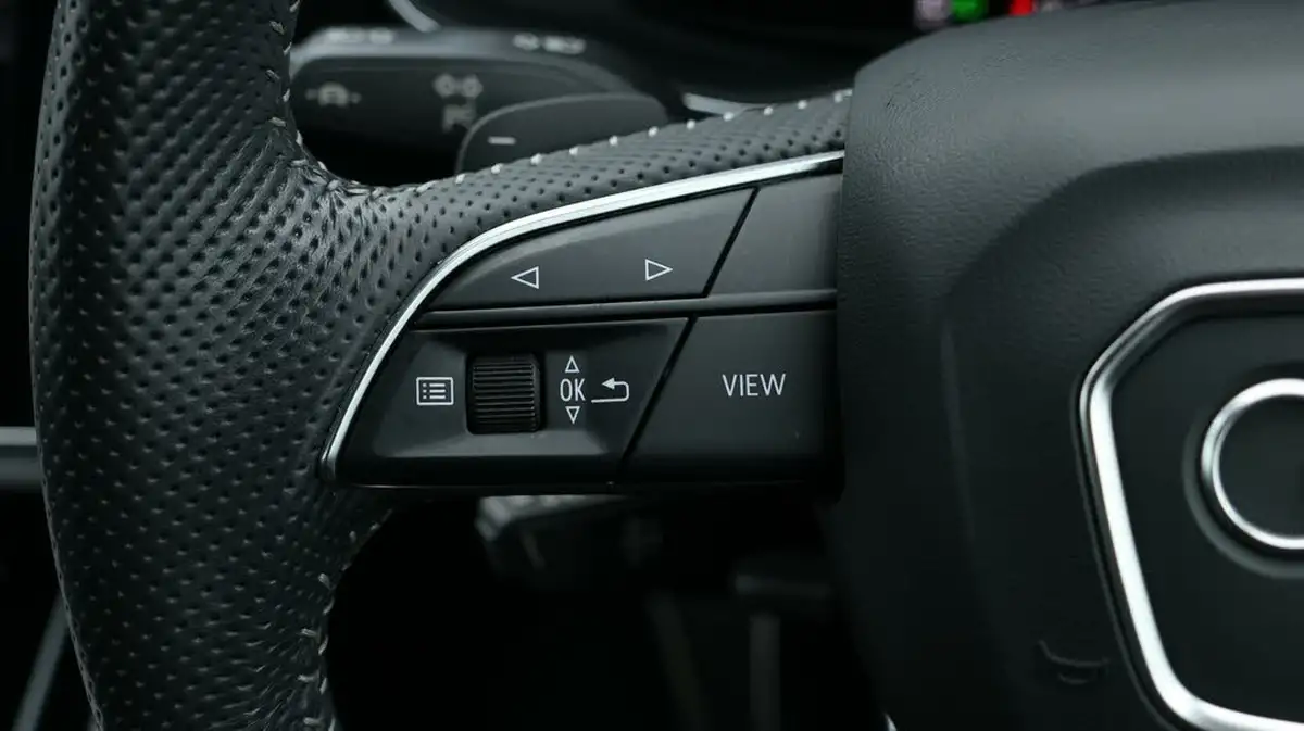 2020-audi-q8-30-50-tdi-s-line-big-24