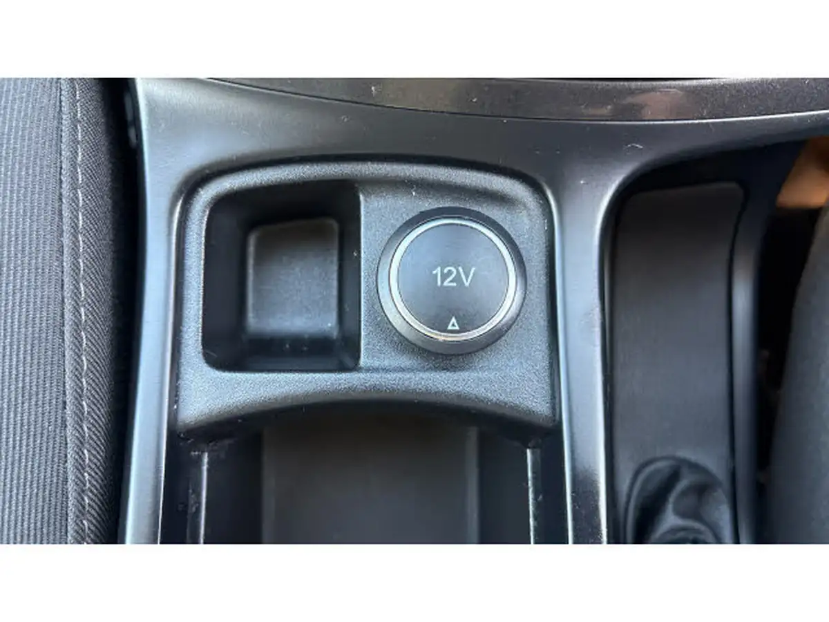 2017-ford-c-max-10t-titanium-125ps-big-29