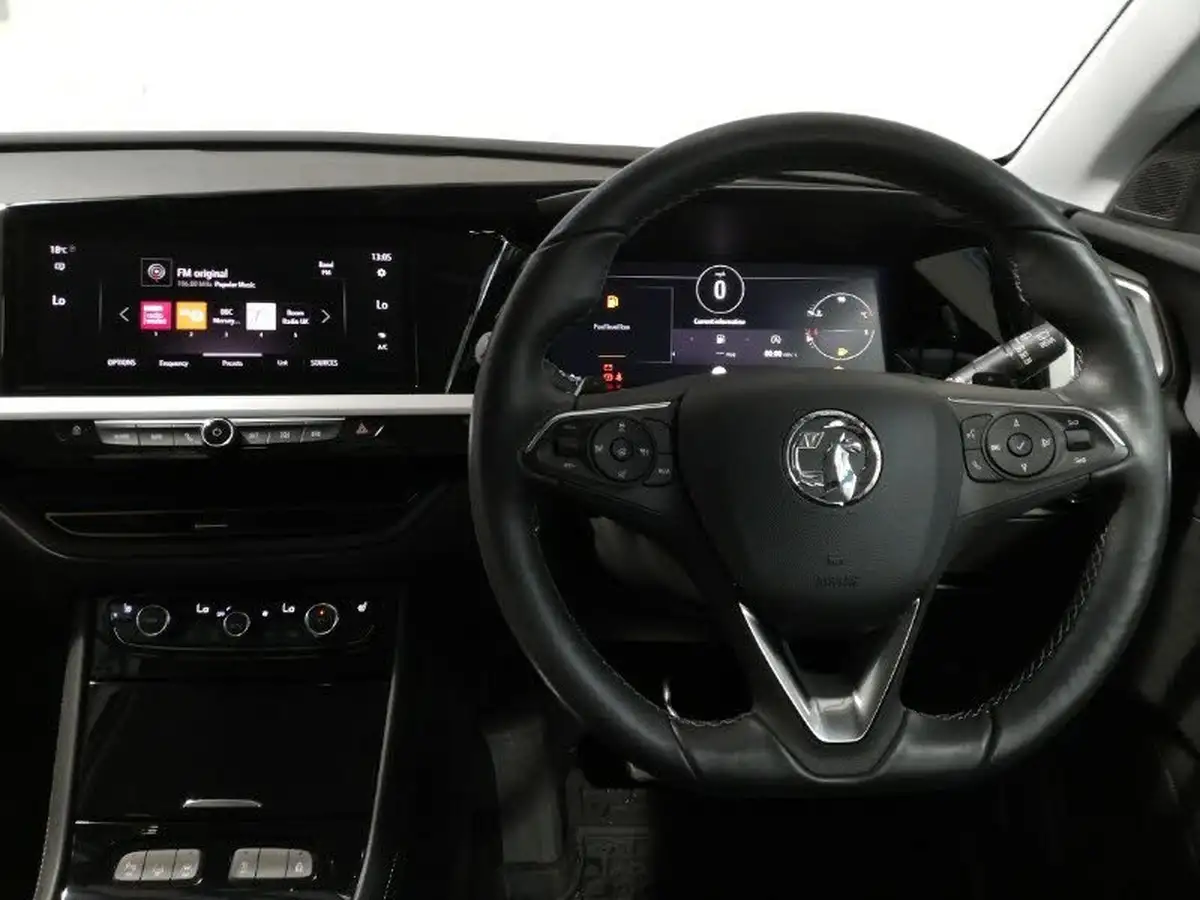 2023-vauxhall-grandland-12-ultimate-130ps-auto-big-6