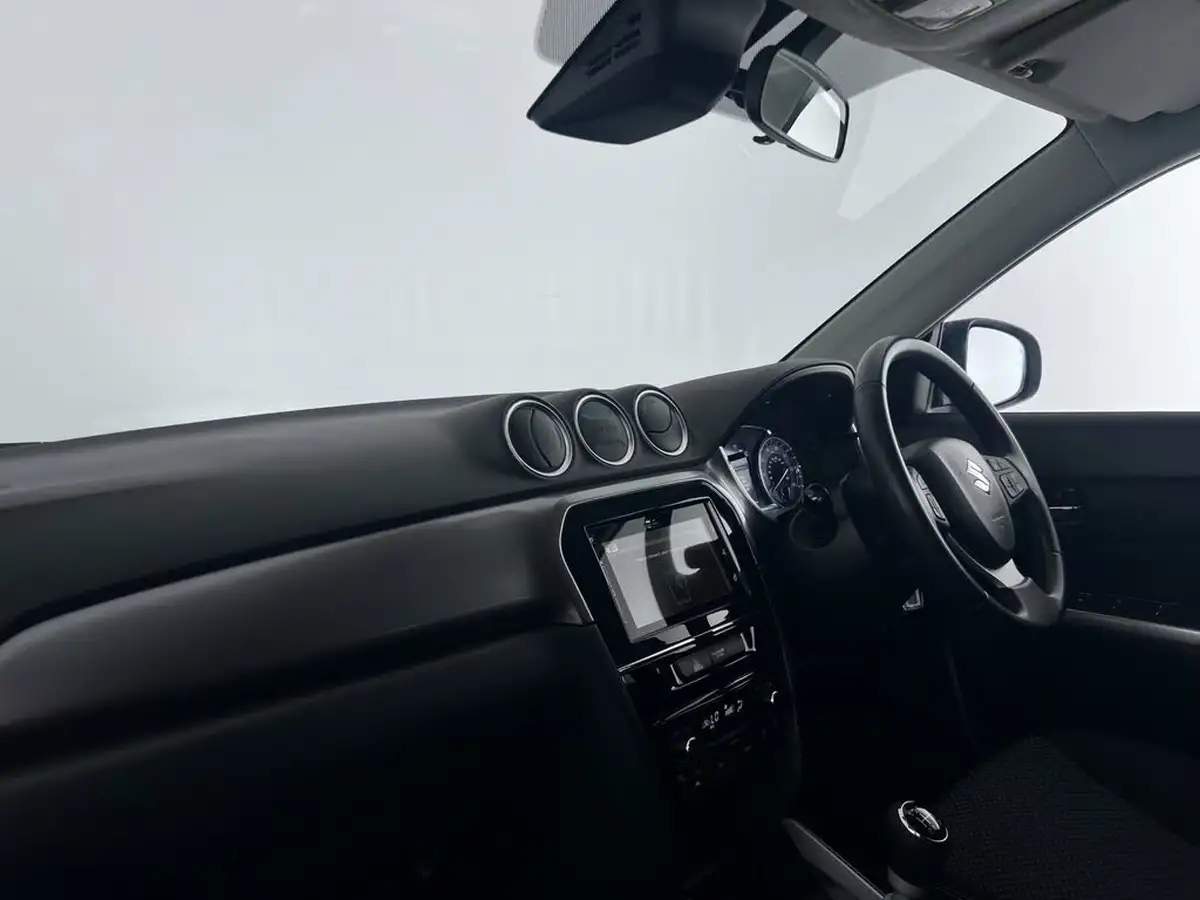 2021-suzuki-vitara-14-boosterjet-sz-t-big-16