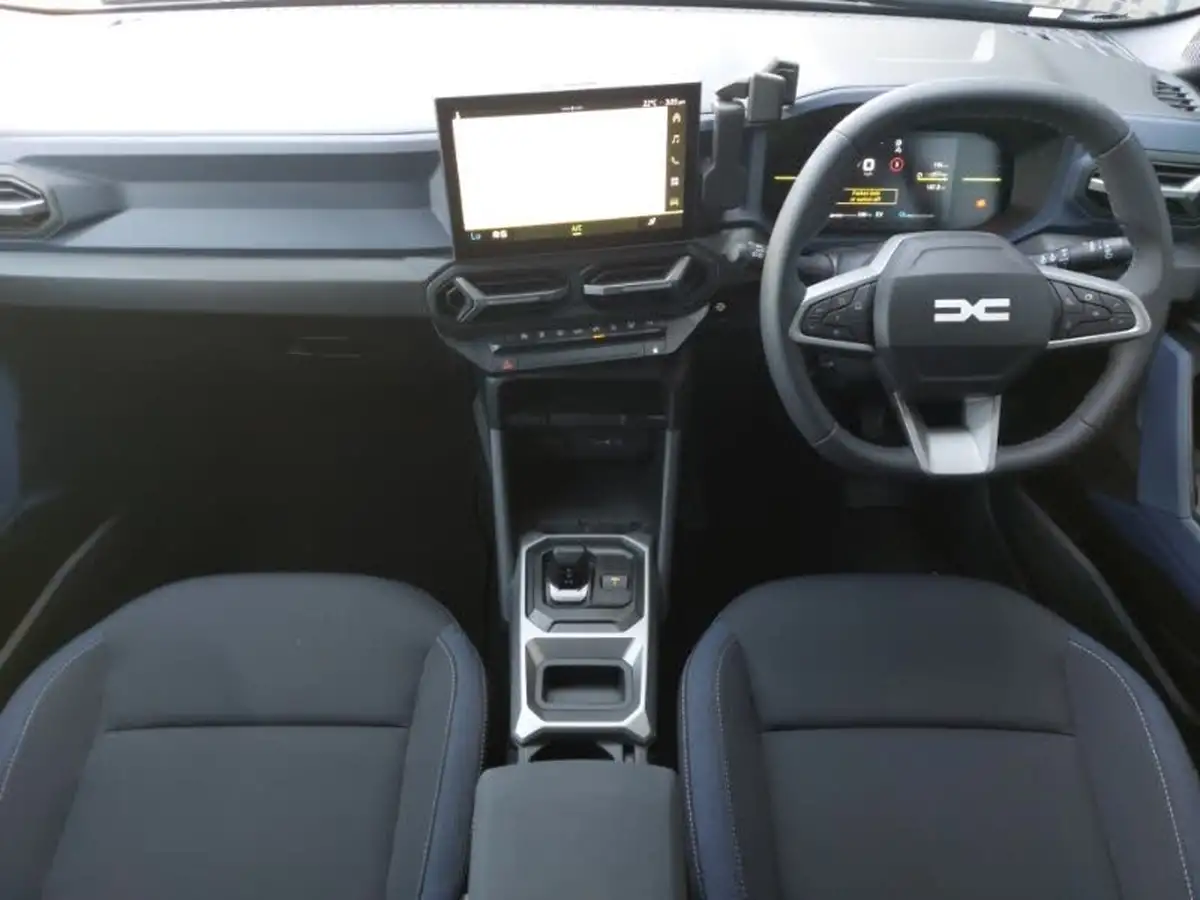 2025-dacia-duster-16-journey-big-2