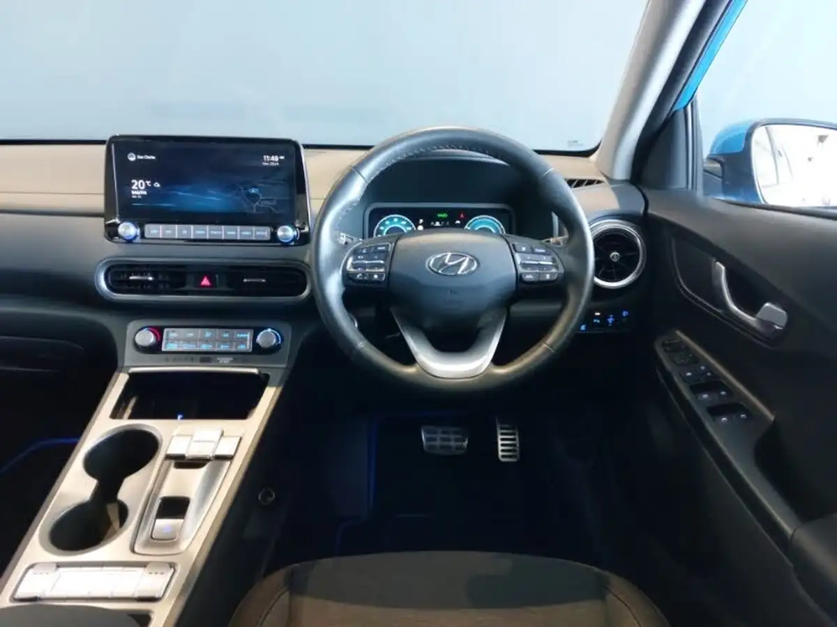 2022-hyundai-kona-e-premium-204ps-64kwh-7kw-obc-big-6