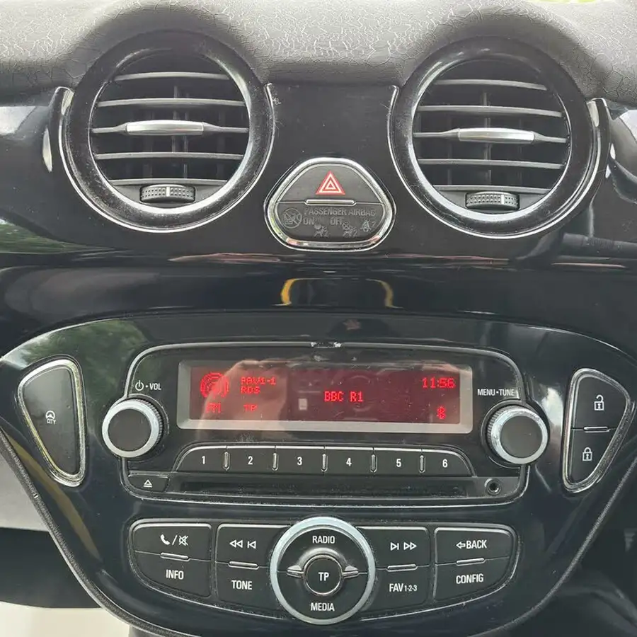 2013-vauxhall-adam-14-jam-87ps-big-19