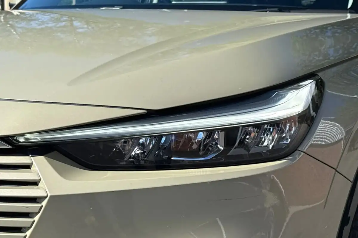 2022-honda-hr-v-15-i-mmd-advance-big-24